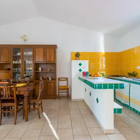 Del Maestro Villa Narbolia